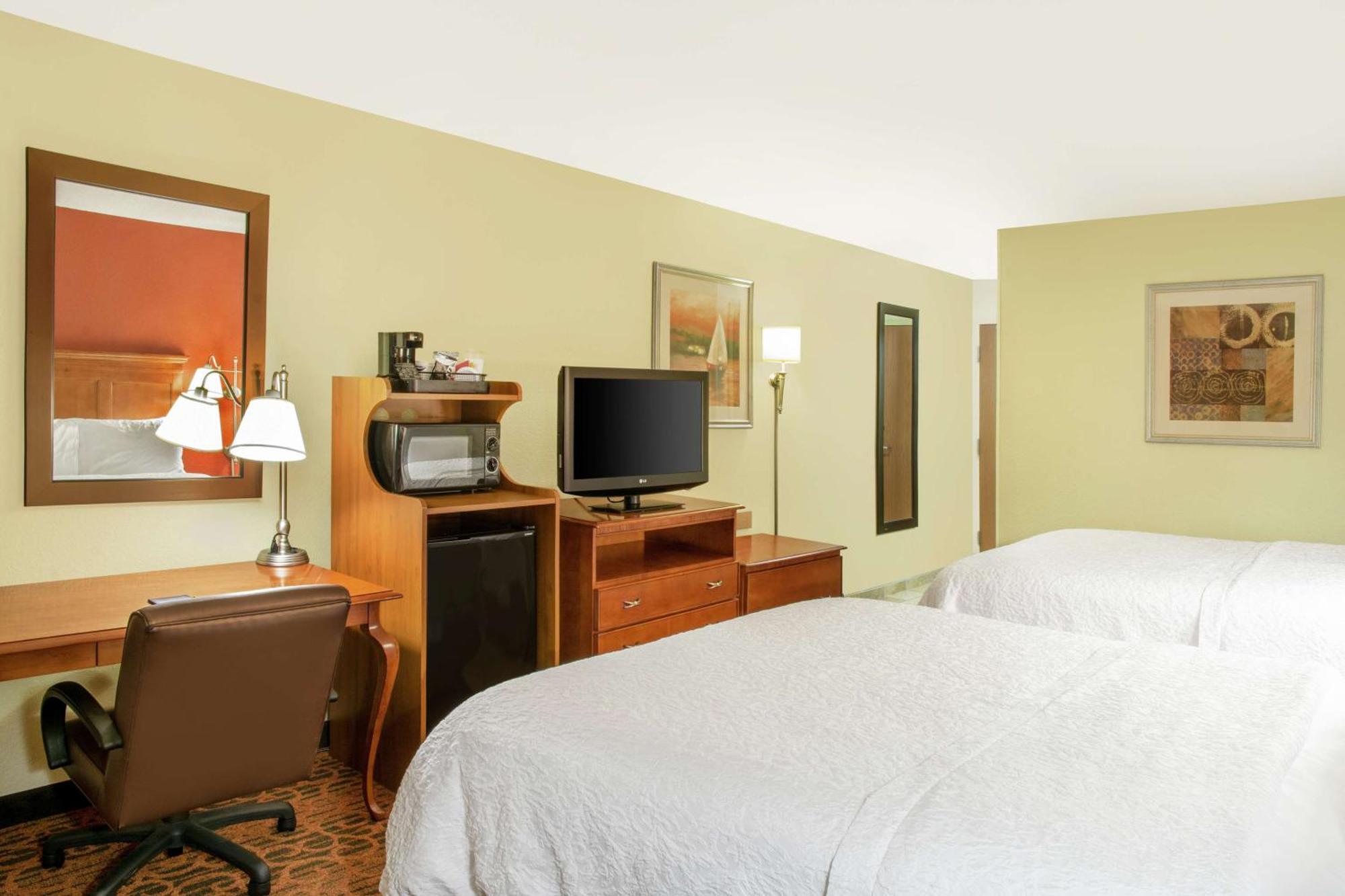 Hampton Inn Merrillville Bagian luar foto
