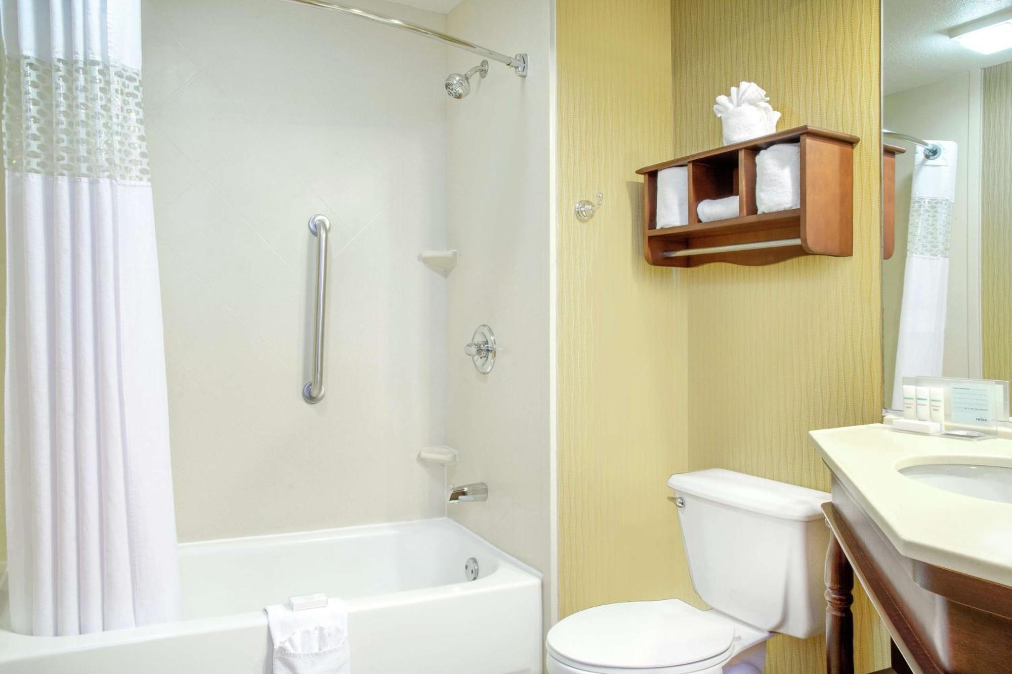 Hampton Inn Merrillville Bagian luar foto