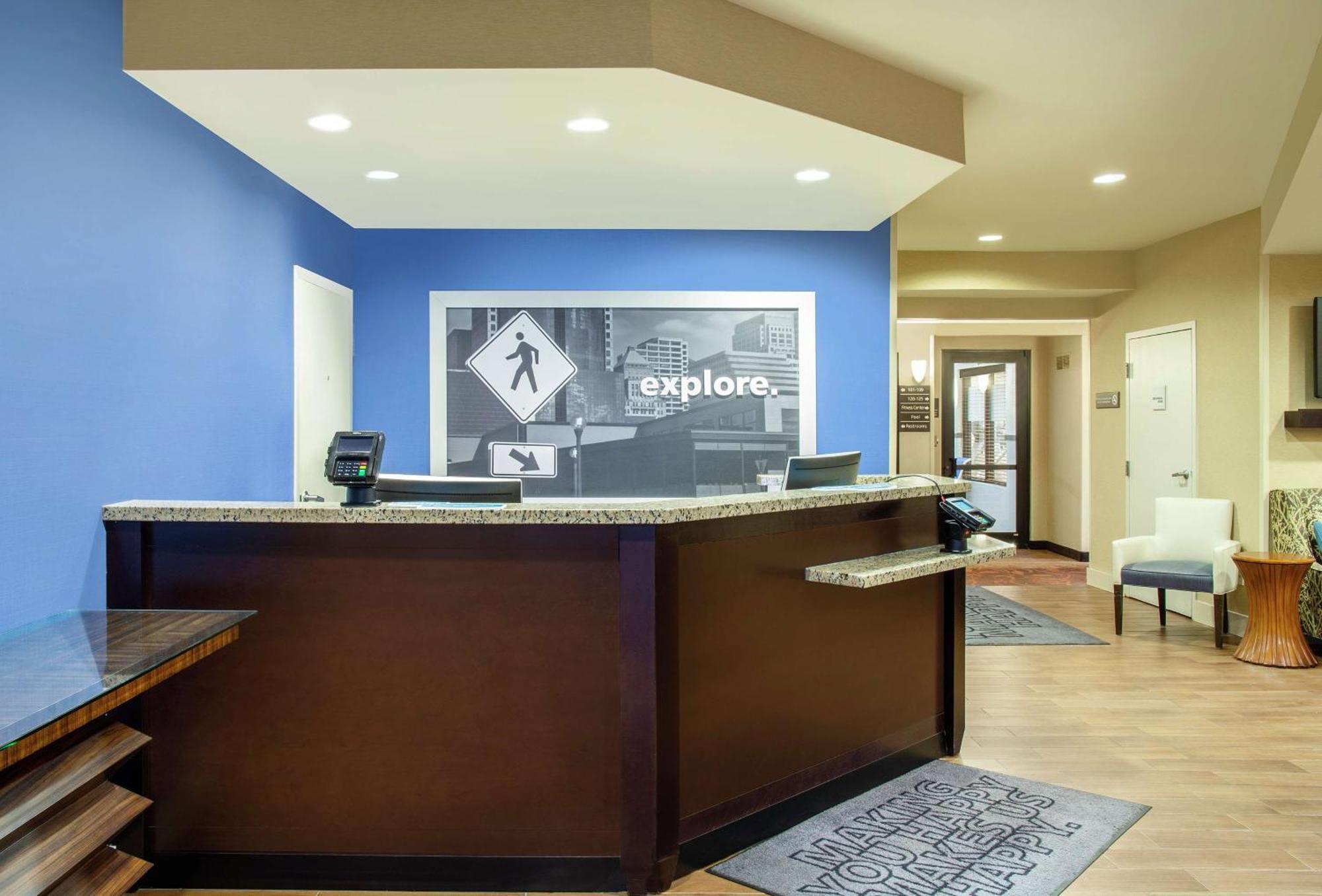 Hampton Inn Merrillville Bagian luar foto