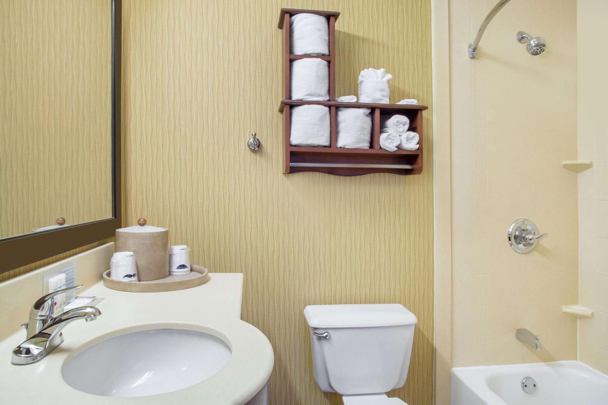 Hampton Inn Merrillville Bagian luar foto